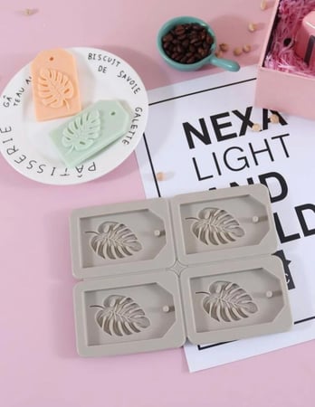 قالب سيليكون لصناعة ميداليات وفواصل ريزن / قوالب صابون / جبس / كونكريت (قطعه واحده )