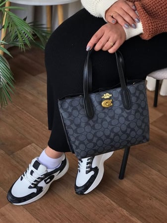 COACH COLLECTION