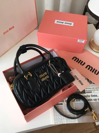 MIU MIU