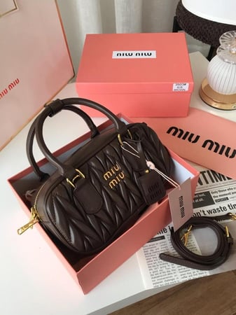 MIU MIU
