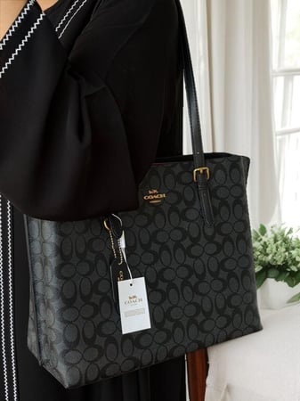 COACH 2 size