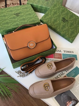 GUCCI COLLECTION