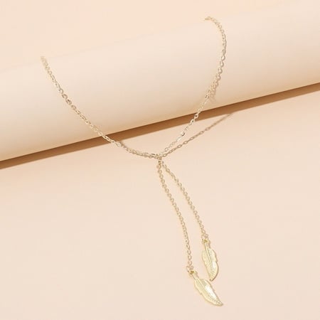 قلاده سلسله شكل ورق شجر لون ذهبي