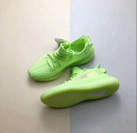 Adidas Yeezy Boost V2 Glow