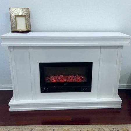 دفاية كهربائية مع ديكور