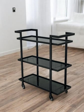 عربية تقديم 3 دور زجاج