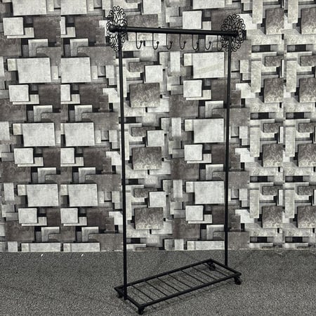 علاق ملابس اسود مقاس : 170*30*80