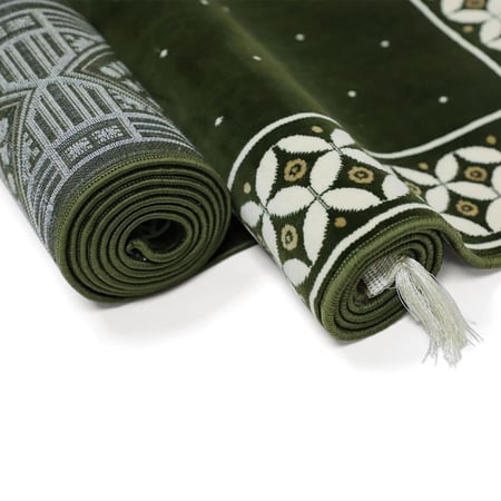 مصلى الحجاز التراثي أخضر