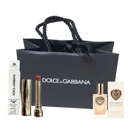 طقم قطعتين مع كيس دولتشي اند غبانا الاصلي (روج + عطر)