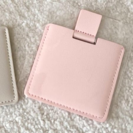 10 علبة المرايا بالون الوردي او اللحمي او الرمادي مع عطر قوتشي امبوله