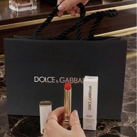 روج مع كيس دولتشي غبانا راقي اصلي _ لون My Juicy Sheer