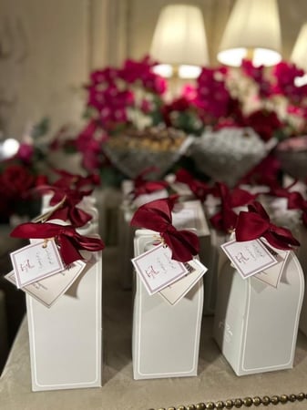 12 توزيعه مختلفة (6 المبخرة الالكترونية و 6 مرشات (مرش البخور))