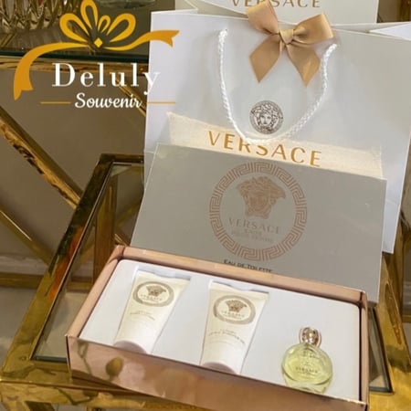 طقم فيرساتشي ايروس الذهبي مع كيس