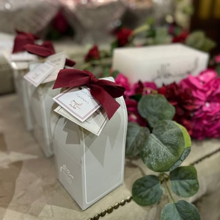 12 توزيعه مختلفة (6 المبخرة الالكترونية و 6 مرشات (مرش البخور))