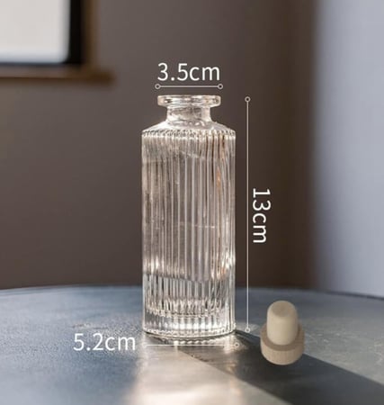 10 علب هدايا من فواحة الاغصان مع علبه زجاجية راقية.