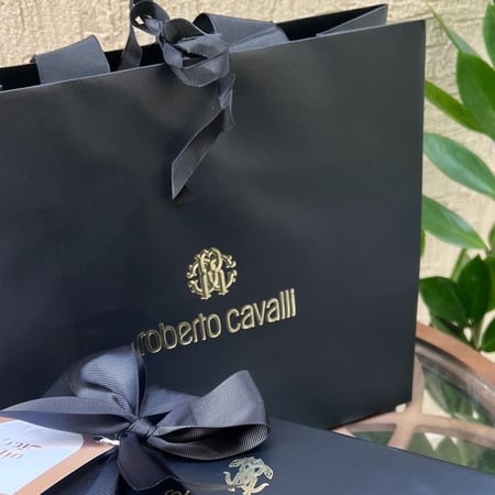 الفخامة في مبخرة روبيرتو كفالي الخزفية الاصليه في علبة كفالي مع اختيارك لاضافة كيس كفالي الاصلي الفخم