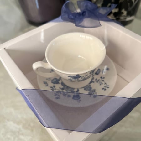 5 توزيعات - فنجان القهوة بالطراز الانجليزي