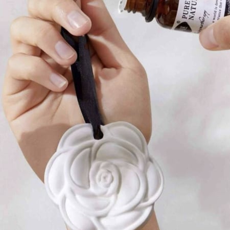 15 فواحة عطريه حجريه مع عطر زيتي - مع شعارك الخاص