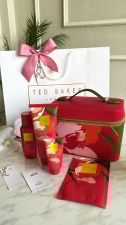 طقم تيد بيكر الكبير