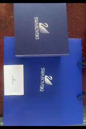 تعليقة سيارة سوارفيسكي كريستال