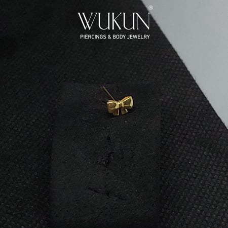 زمام بيرسينج ذهب عيار 18k شكل فيونكة