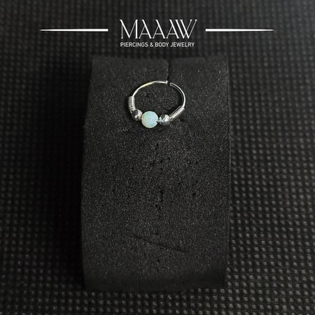 زمام بيرسينج فضة 925s دائري حلقة كرتين و خرزة أبيض مموج