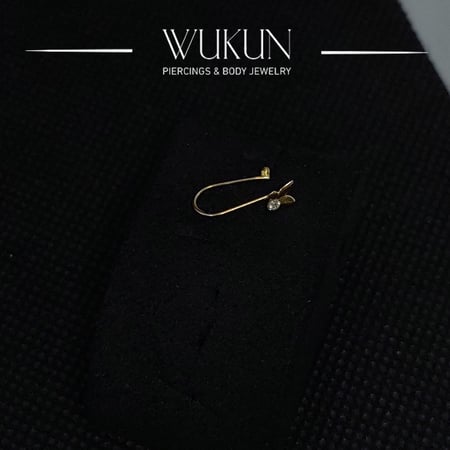 زمام ذهب عيار 18K بدون خرم شكل فراشة