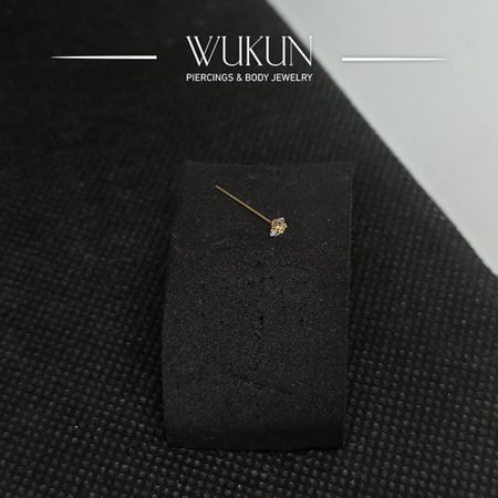 زمام بيرسينج ذهب عيار 18K فص قلب