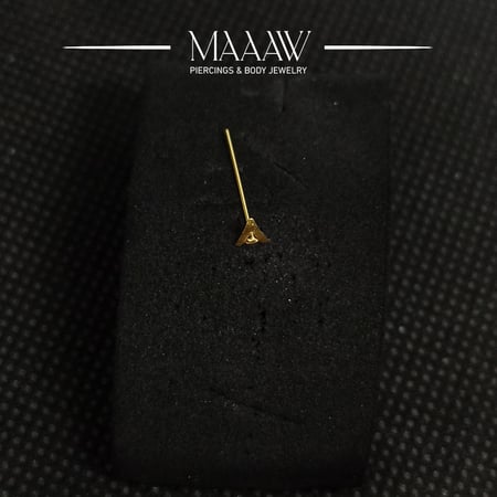 زمام بيرسينج ذهب حرف A