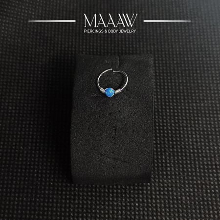 زمام بيرسينج فضة  دائري حلقة بخرزة أزرق مموج