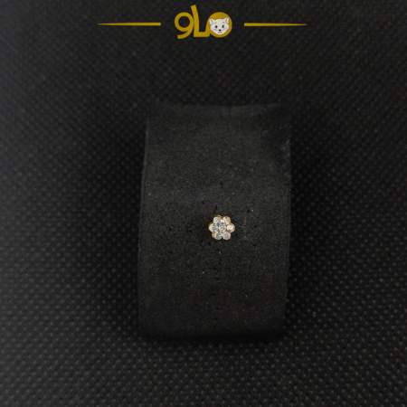 زمام بيرسينج ذهب عيار 18k وردة بسبع فصوص عاكسة ألوان