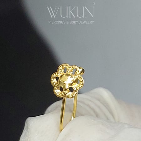 زمام ذهب عيار 18k بدون خرم شكل وردة كبيرة