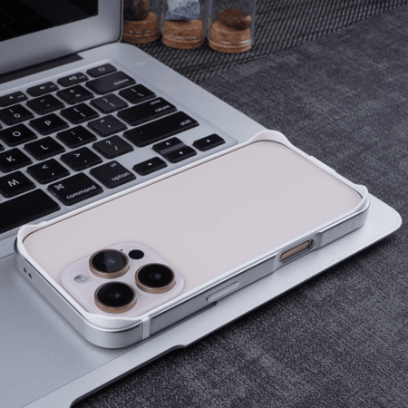 اطار حماية ايفون 16 برو