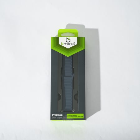 سوار ساعة سيلكون مغناطيسي يونفيرسال باللون الازرق الغامق والاسود