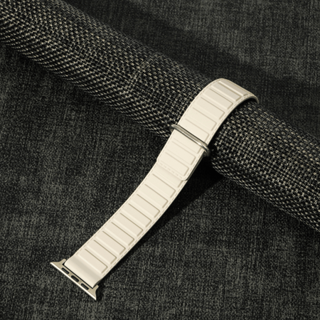 سوار ساعة سيلكون مغناطيسي برو ميكس باللون الابيض