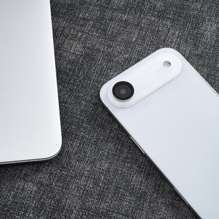 عدسة حماية كاميرا شفافة ايفون 17 اير