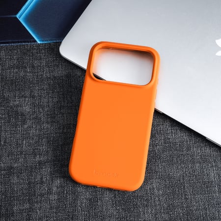 كفر حماية ملون ايفون 17 برو