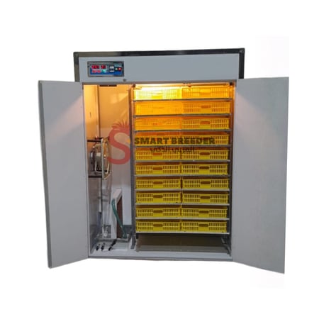 فقاسة أوتوماتيكية 1760 بيضة – تبريد داخلي وصناعة سعودية