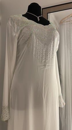 مخور + بشت ابيض رقمه 1