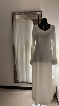 مخور + بشت ابيض رقمه 1