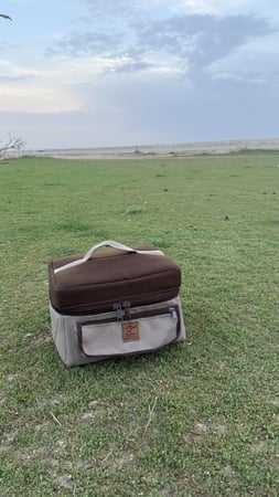 شنطة شاي مع الطقم