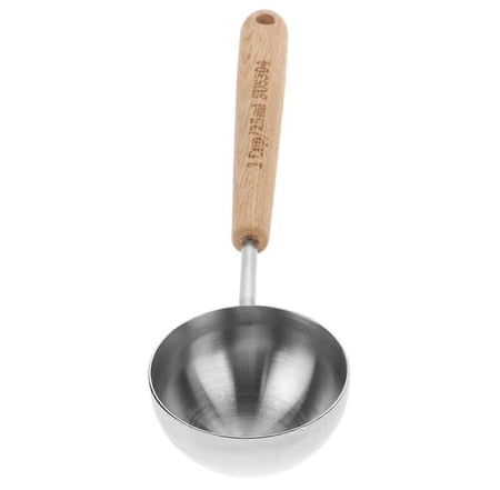 مكيال مقبض خشب