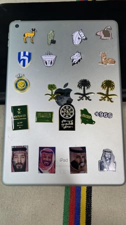 استيكر حديد للجوال غزال