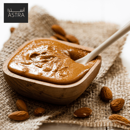 زبدة اللوز الطبيعية