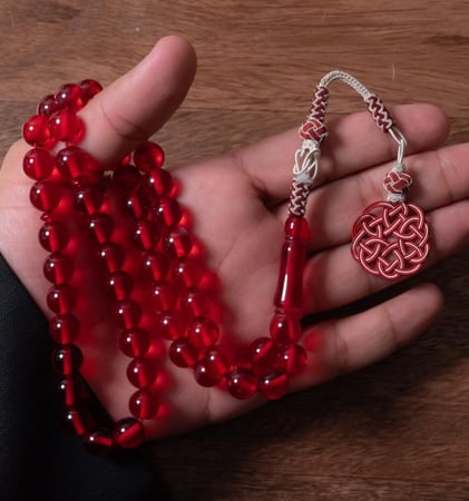 مسباح بكلايت احمر شفاف