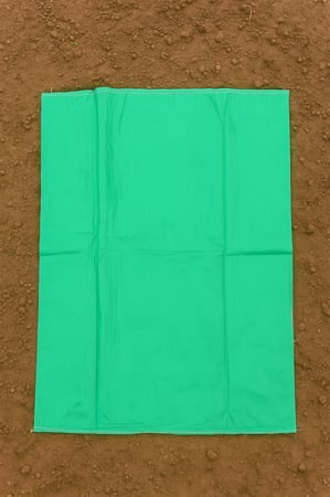 أكياس بلاستيكيه 1.5*2 متر