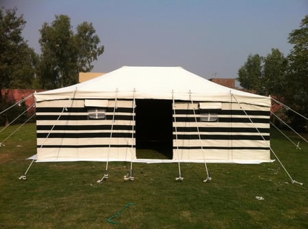 خيمه ع شكل بيت شعر ابيض مخطط اسود خط 4*6 يارد 30 مل 3 غاط
