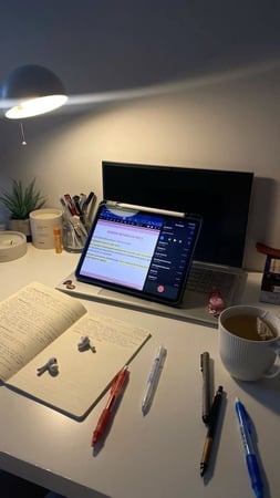 دورة للمحادثة والقواعد بالإنجليزي  - بأكثر النقاط اللي تعاني منها - فردي فقط