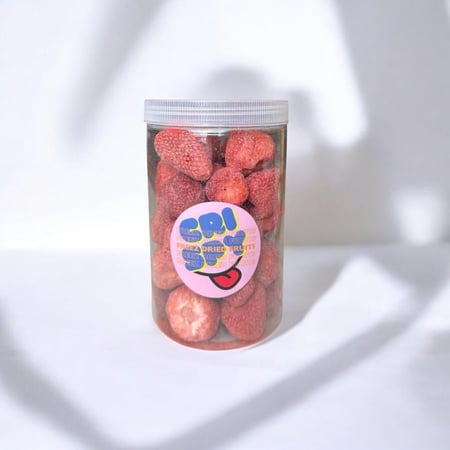 فراولة مجففة بالتبريد ( علبة كبيرة )