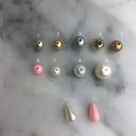 بروش مَلك  صدف الوردة البيضاء